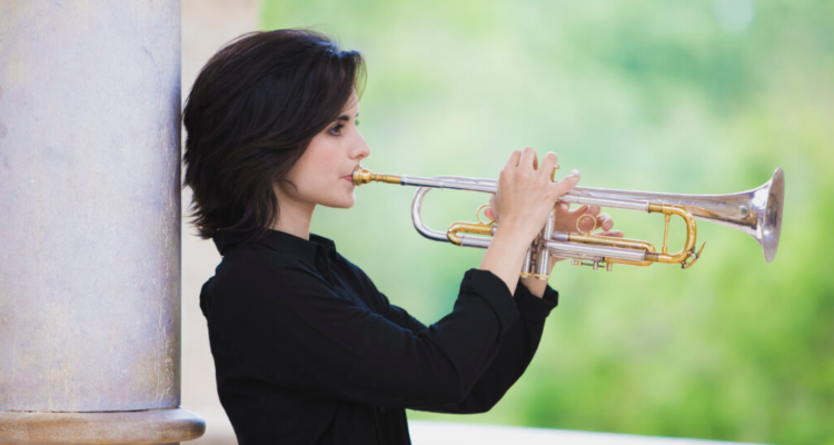 A LAS 18.45 h ACTUARÁ ANDREA MOTIS & BARCELONA GOSPEL MESSENGERS