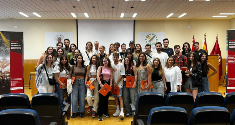 Foto de la inauguración del curso académico 2023-2024 el jueves en la Facultad de Geografía e Historia de la UCM