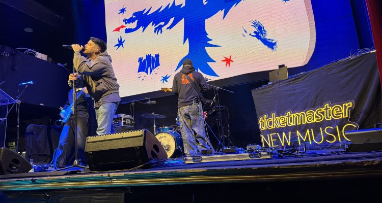 Barry B durante su actuación en Los Xavales Awards | Foto: Ticketmaster