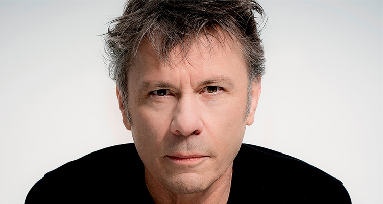 Bruce Dickinson, cantante de Iron Maiden