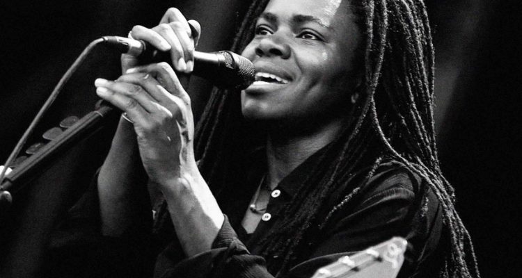 Tracy Chapman hace historia en la música country con una canción compuesta hace 35 años