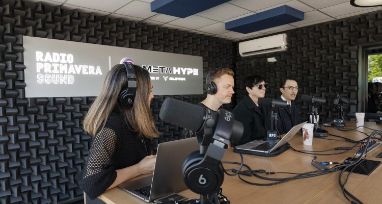 La radio oficial de Primavera Sound y la plataforma de contenido musical de Santander abren sus estudios al público para seguir de cerca todo lo que pase en esta 22ª edición.